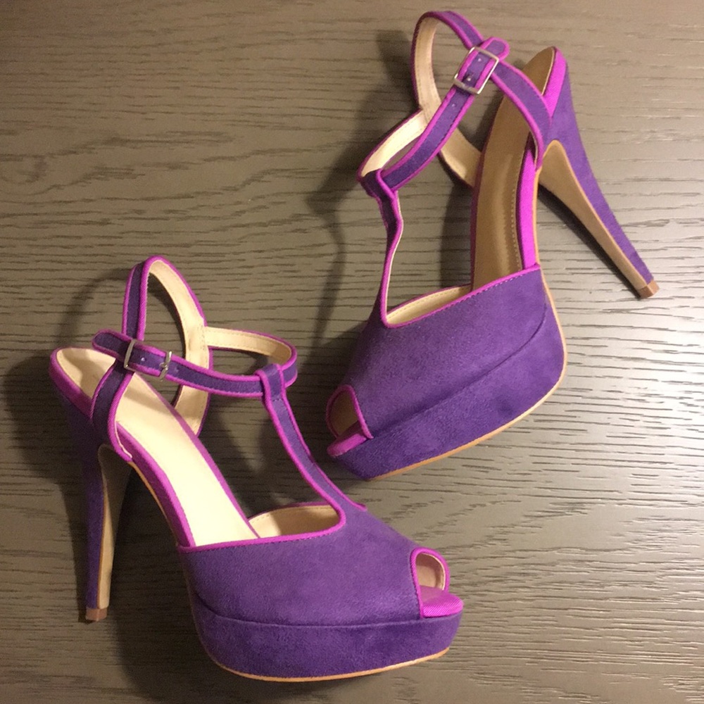 Elle Peep-toe Pumps Size 6.5